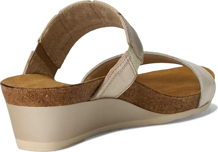 Naot Royalty Women's Shoes Radiant Gold Leather/Ivory Crinkle Patent Leather : EU 38 (US Women's 7) M - Image 4