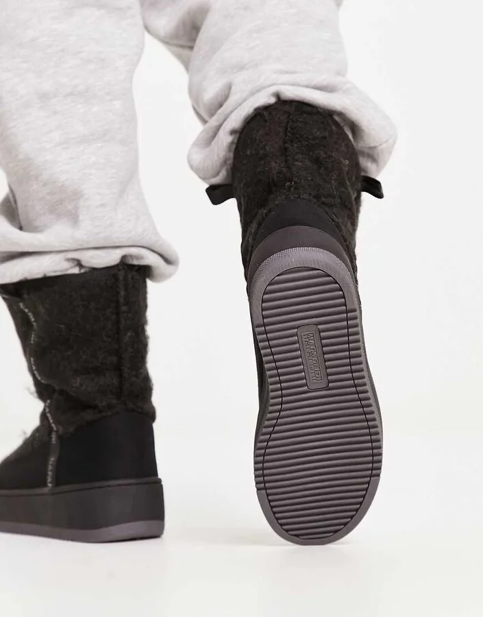 Napapijri River boots in faux fur black - Image 2