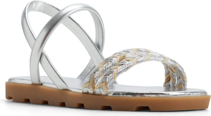 Narine Sandal