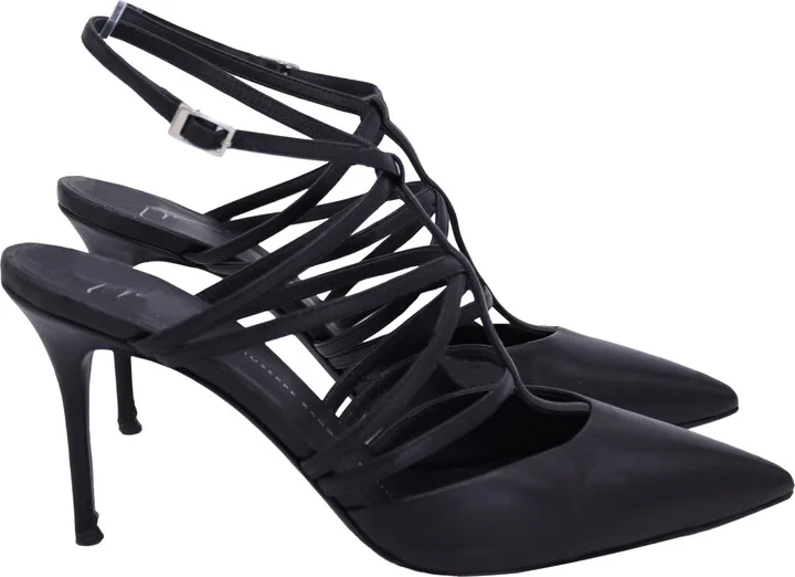 Natasha Pumps in Black Leather