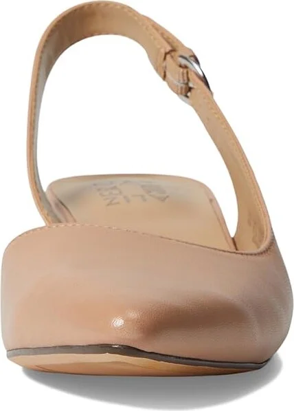 Naturalizer Banks Women's 1-2 inch heel Shoes Creme Brulee : 7 N (AA), Leather - Image 3