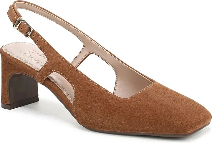 Naturalizer Carmen Pump