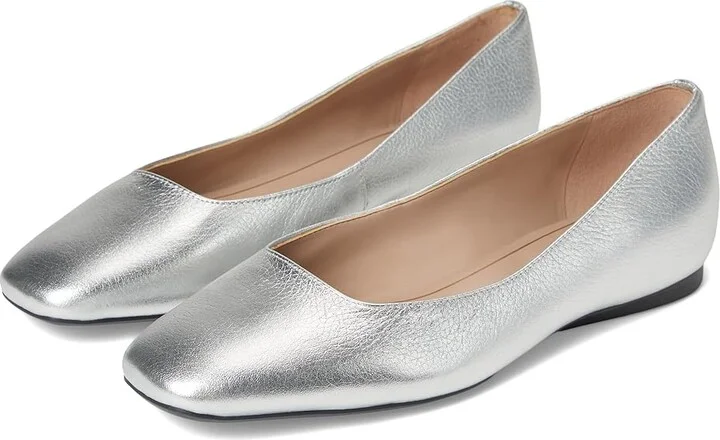 Naturalizer Chelsea Women's Flat Shoes Silver Leather : 9.5 W (C)