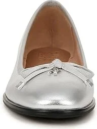 Naturalizer Essential Women's Flat Shoes Silver Leather : 8 W (C), Leather/Suede/Textile - Image 5