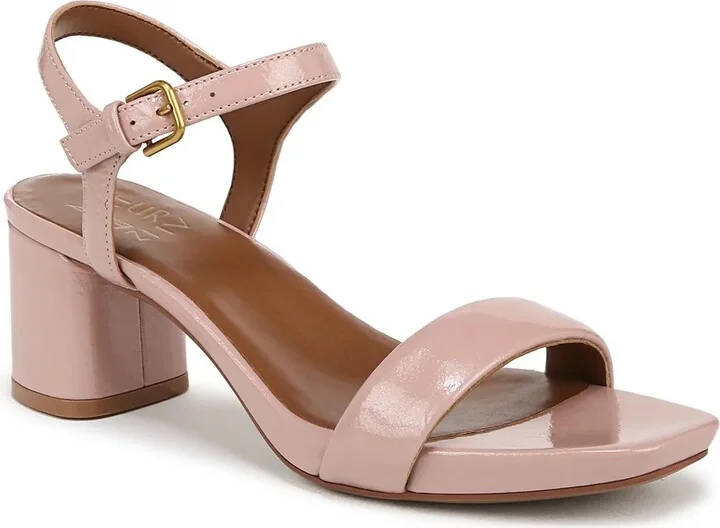 Naturalizer Izzy Sandal