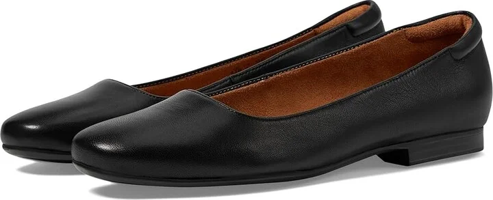 Naturalizer Kelly Ballet Women's Flat Shoes Black Leather : 6 W (C)