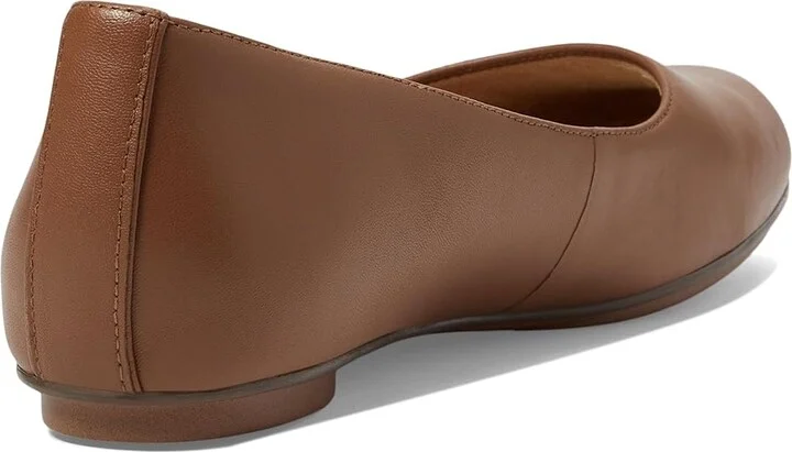 Naturalizer Maxwell Women's Shoes English Tea : 13 M (B), Leather - Image 4