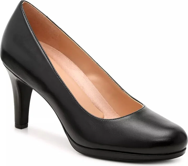 Naturalizer Michelle Platform Pump