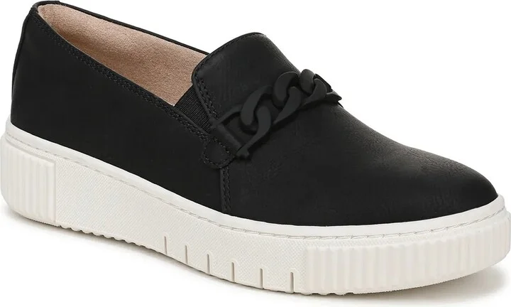 Naturalizer Trish SlipOn Sneaker