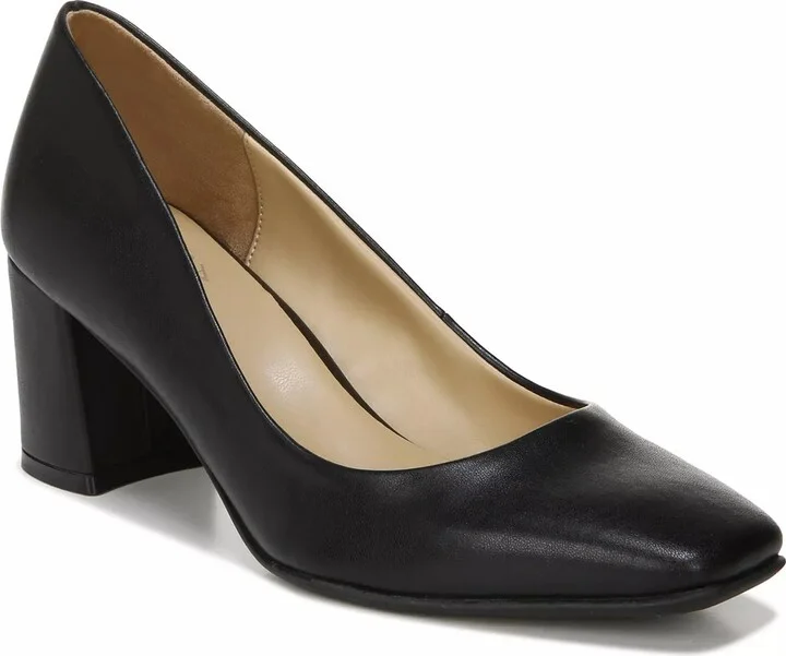 Naturalizer Wide Width Warner Pump