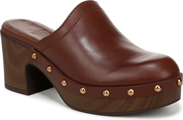 Naturalizer Women's Bailey Round Toe Platform Clogs
