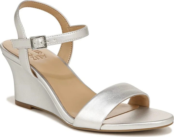 Naturalizer Womens Bristol Wedge Double Strap Dress Sandal Silver Metallic 11 M