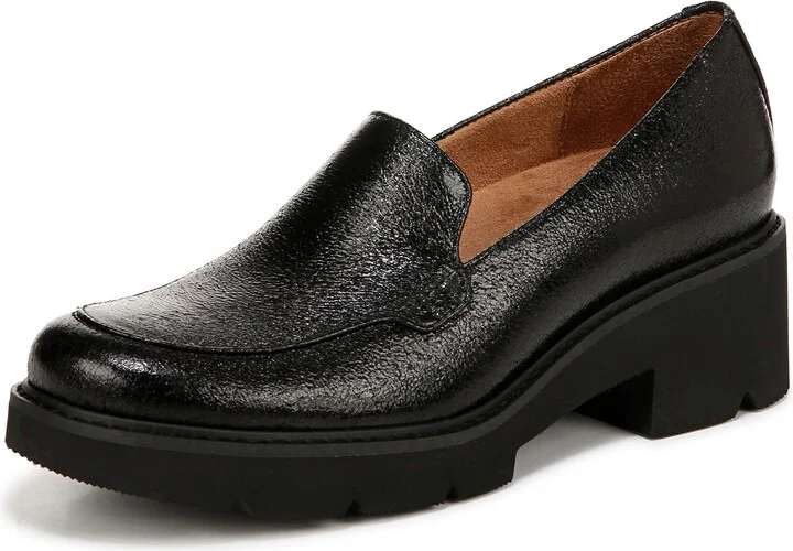 Naturalizer Women's Cabaret Heeled Loafer Black 5.5 M