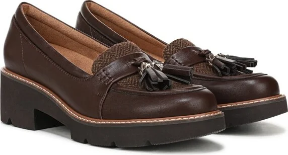 Naturalizer Women's Committed Loafer Chocolate Brown 7.5 M - Image 2