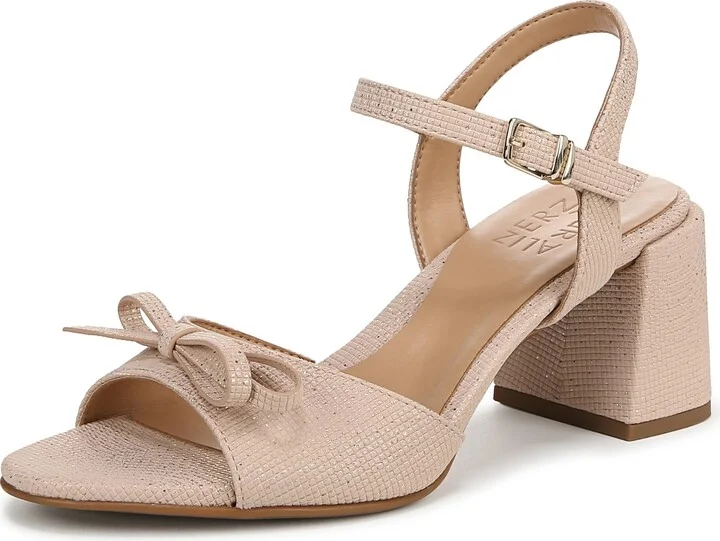 Naturalizer Womens Deandra Heeled Sandal Metallic Sand Beige 5 M