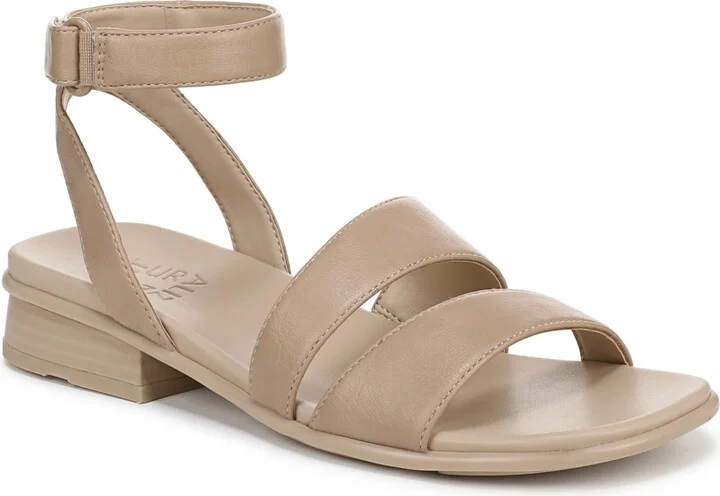 Naturalizer Women's Effie Square Toe Block Heel Flat Sandals
