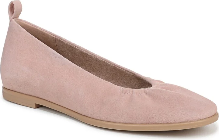 Naturalizer Women's Estie Closed Square Toe Ballet Flats