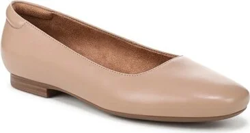 crème brulee leather