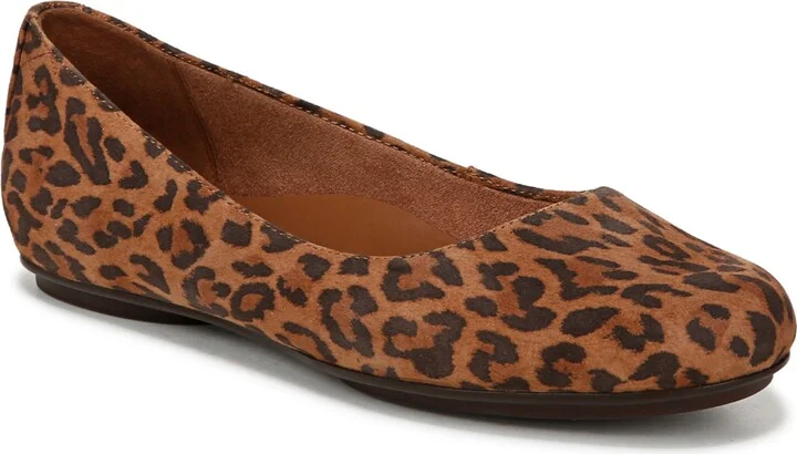 Naturalizer Women's Maxwell Round Toe Ballet Flats
