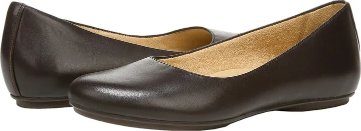 Naturalizer Womens Maxwell Round Toe Comfortable Classic Slip On Ballet Flats