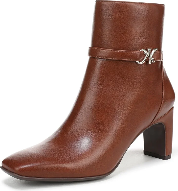 Saddle