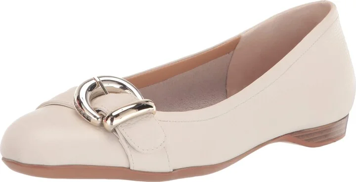 Satin Pearl Beige Leather