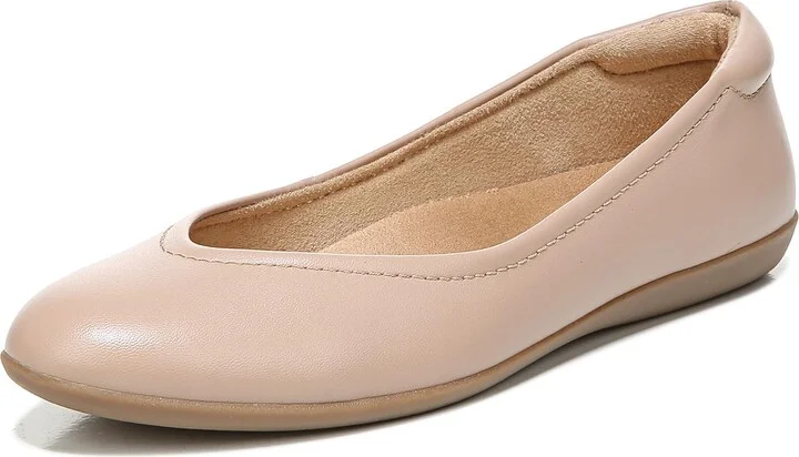 Naturalizer Women's Vivienne Ballet Flat Crème Brulee 6.5 M