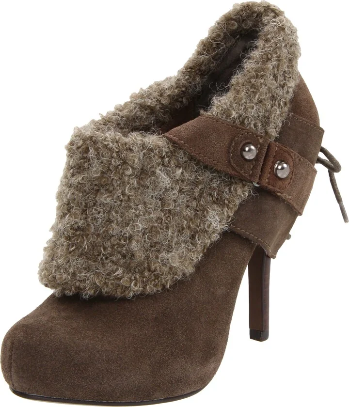 Taupe