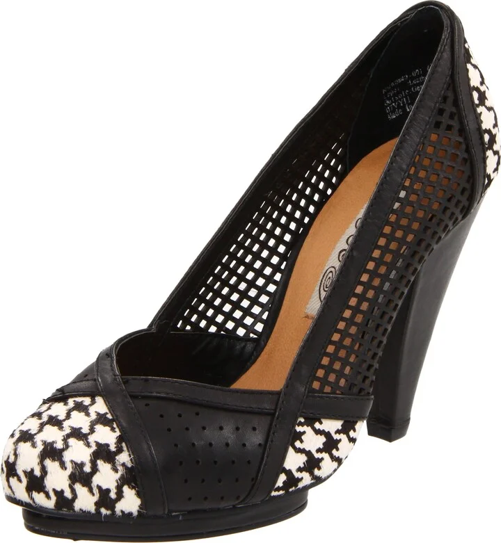 Naughty Monkey Women's Whats Her Name Platform Pump