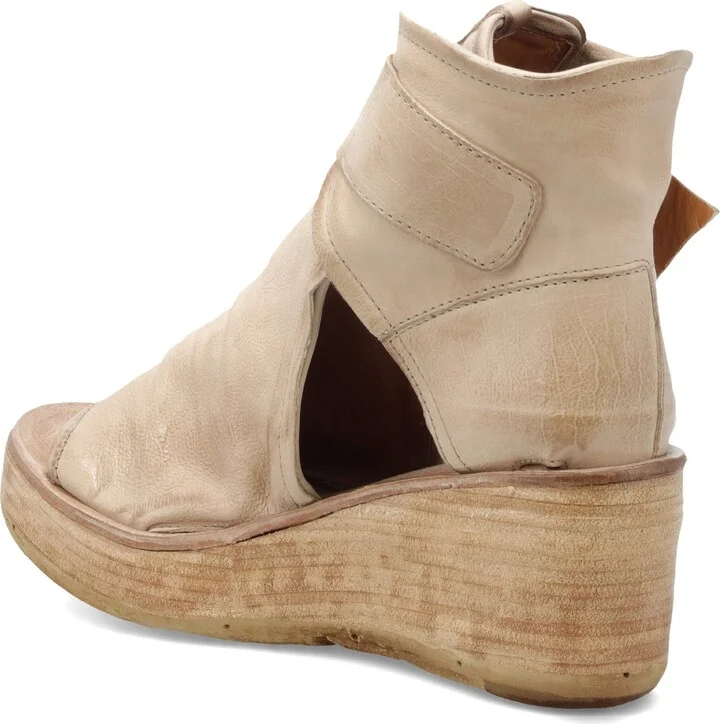 Naya Wedge Sandal - Image 2