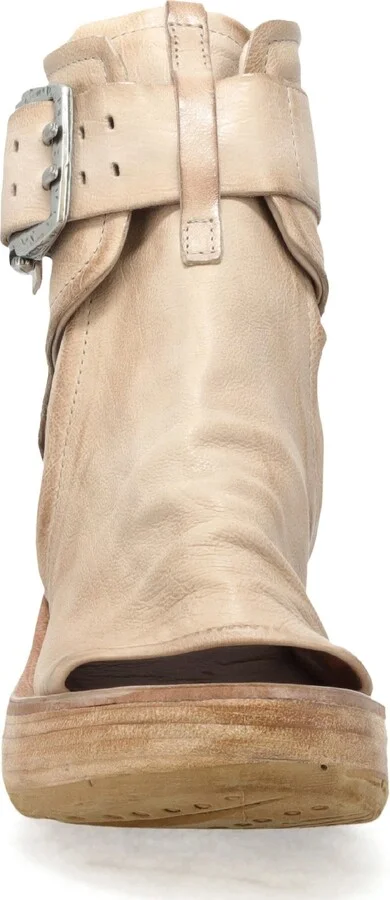 Naya Wedge Sandal - Image 4
