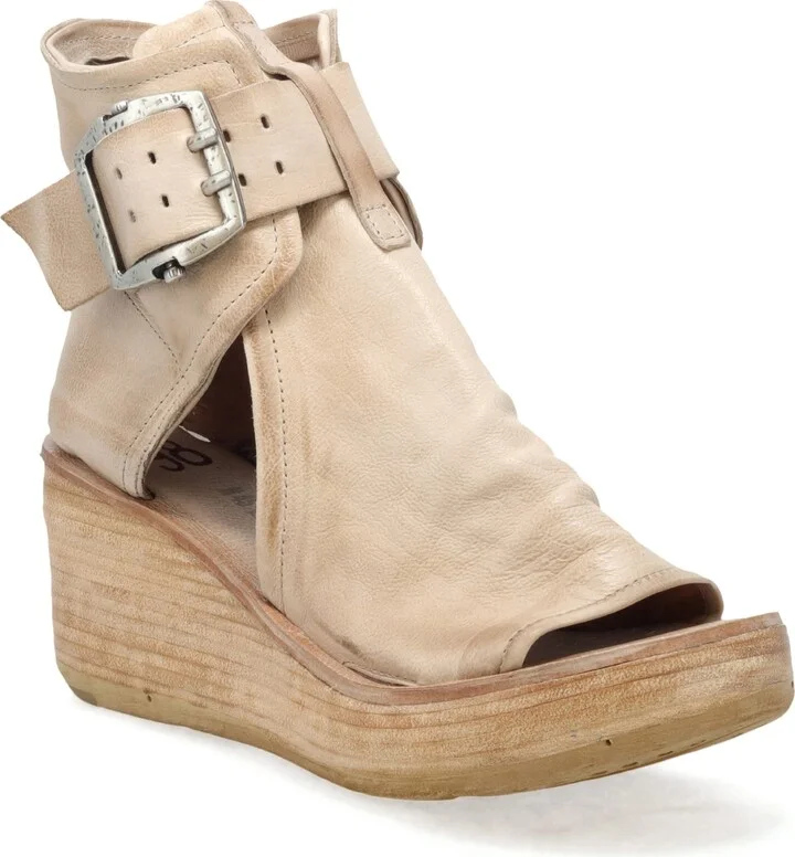 Naya Wedge Sandal