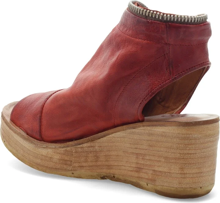 Naylor Platform Wedge Sandal - Image 2