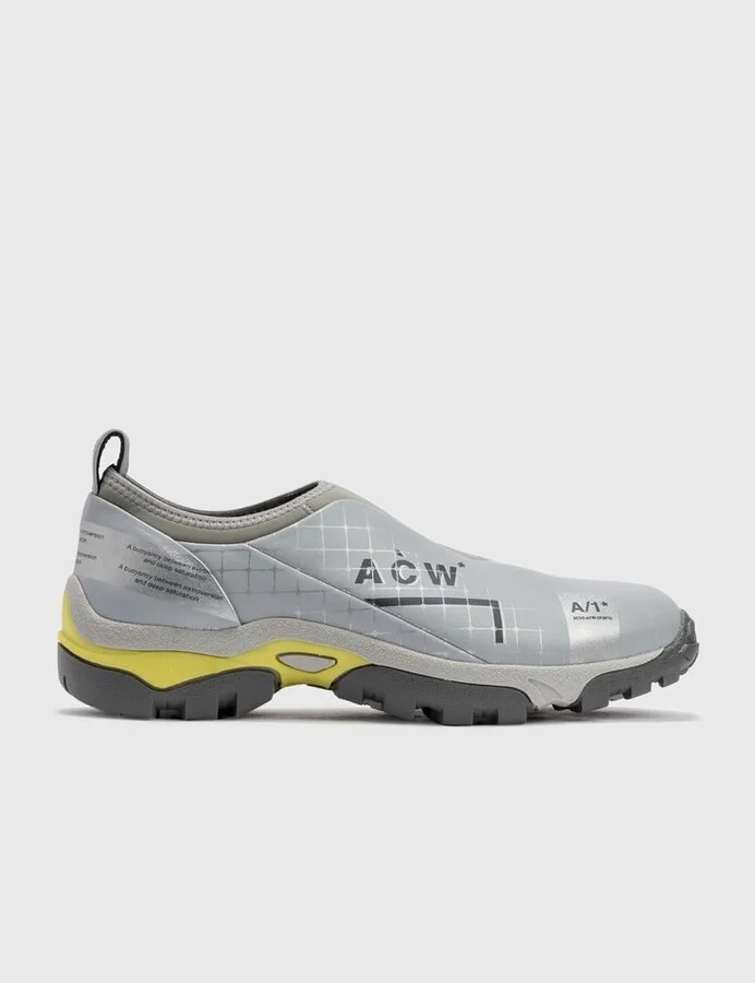 Grey > 灰色 > 그레이 > グレー