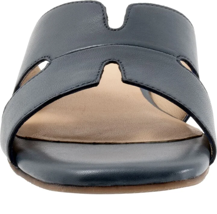 Nell Slide Sandal - Image 4