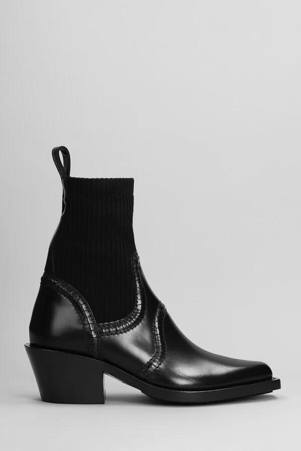 Nellie Low Heels Ankle Boots In Black Leather
