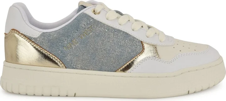 Nenya Sneaker