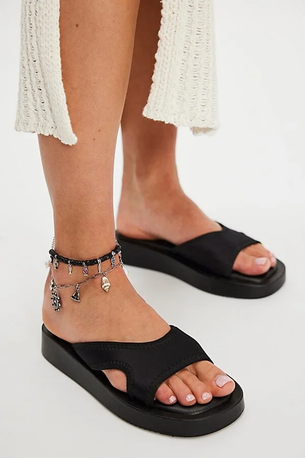 Neo Slip On Sandals