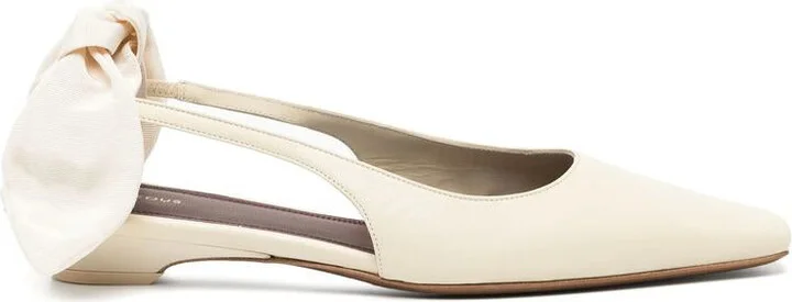 Neous Shoes