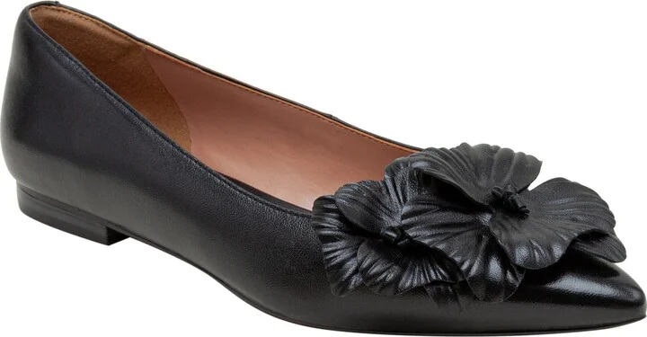Nerine Pointed Toe Flat