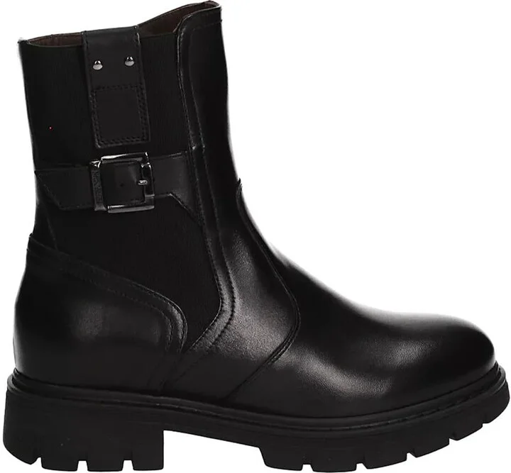 Nero Giardini Ofena Shoes