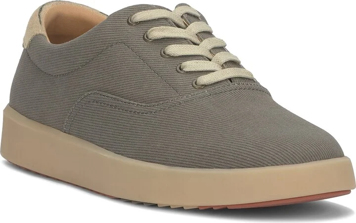 Nery's Sneaker