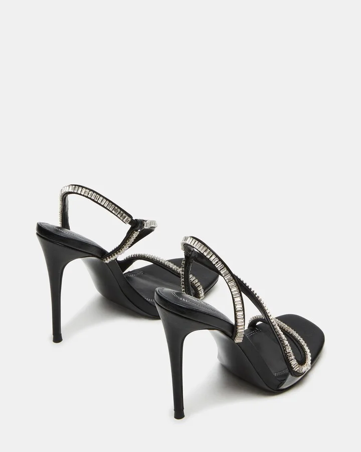 Nessa Black - Image 6