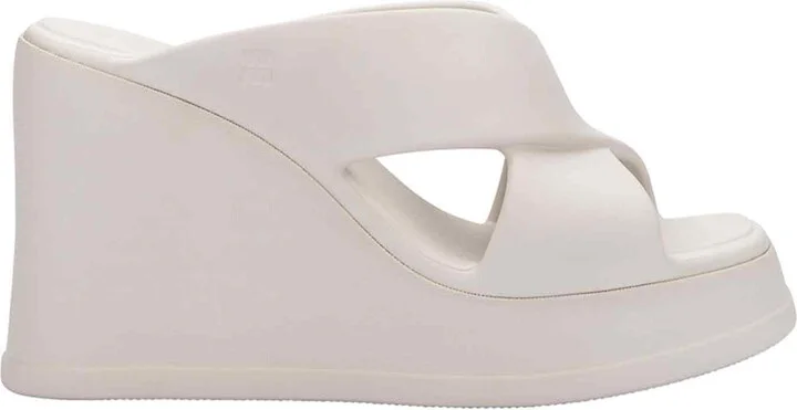Neutrals Free Vibe Platform - Beige