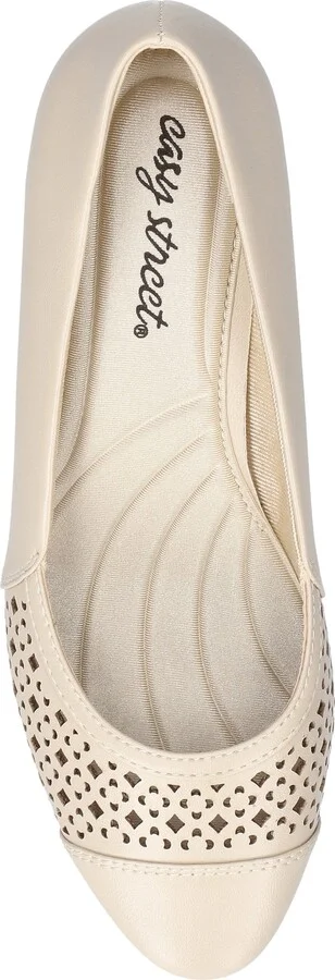 Neva Cap Toe Pump - Image 5