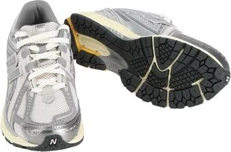 New Balance 1906 Woman Sneakers - Image 2