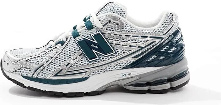 New Balance 1906R sneakers in silver and black - Image 2