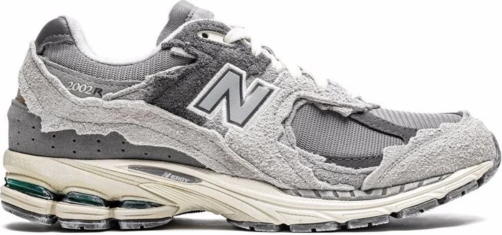 New Balance 2002R Sneakers
