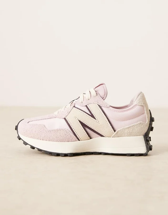 New Balance 327 sneakers in light pink with cream detail - Image 2