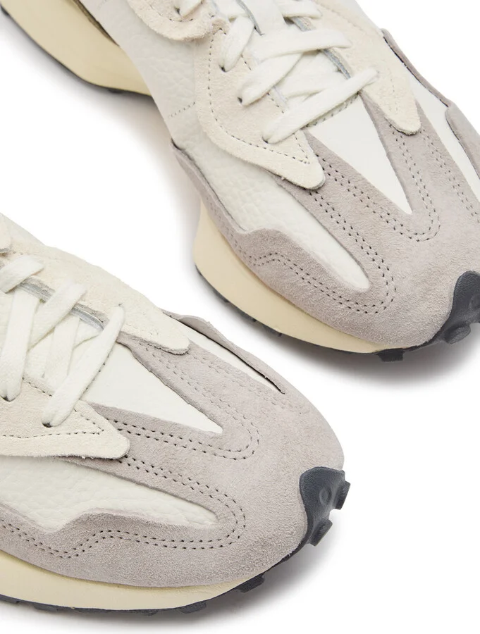 New Balance 327 Women's Panelled Suede Sneakers Cream UK7.5 - Image 3